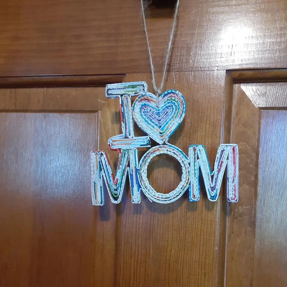 I LOVE MOM Ornament